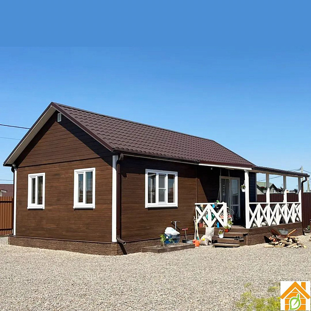Каркасно-щитовой дом 6х9 с крыльцом и террасой